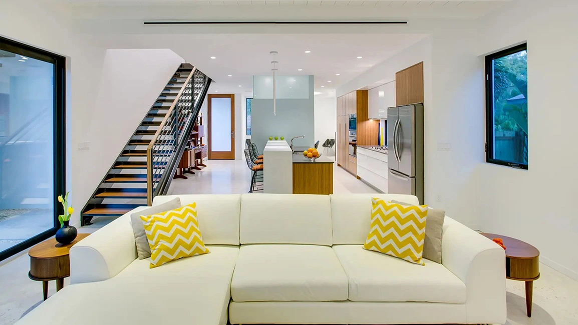Vacant home staging in Sarasota