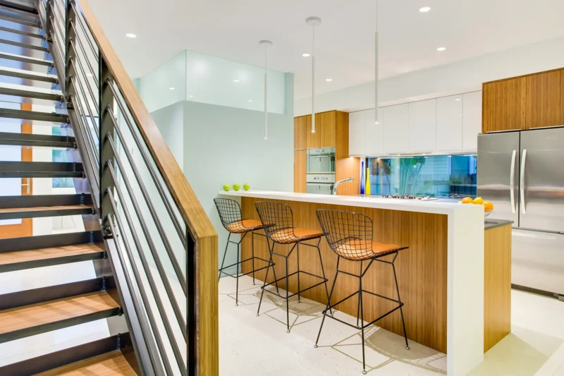 Contemporary kitchen staging with modern finishes in a Sarasota home