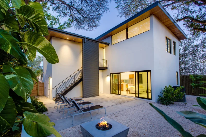 Modern outdoor living and patio staging at a contemporary Sarasota home