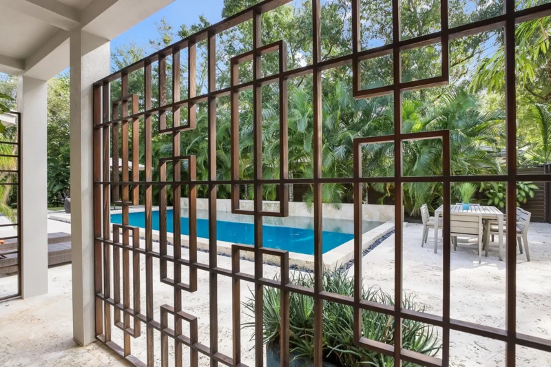 Modern Sarasota pool patio design