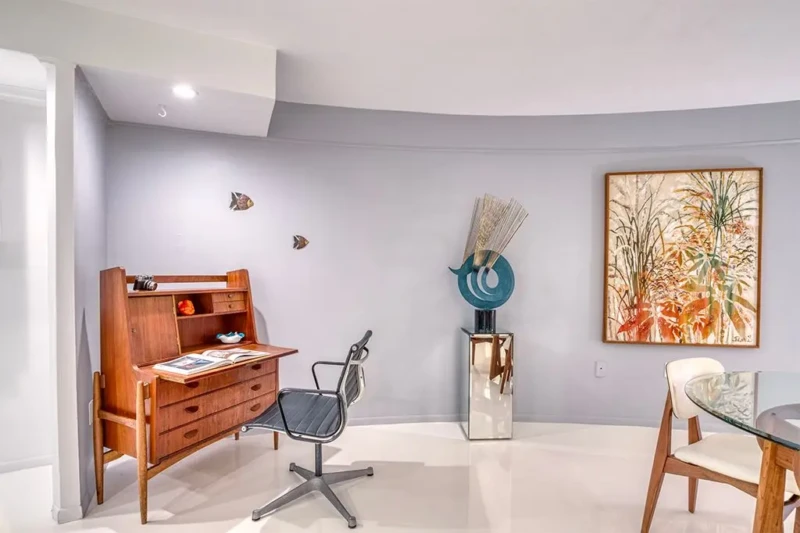 Retro office nook and curved wall inside Sarasota Round House